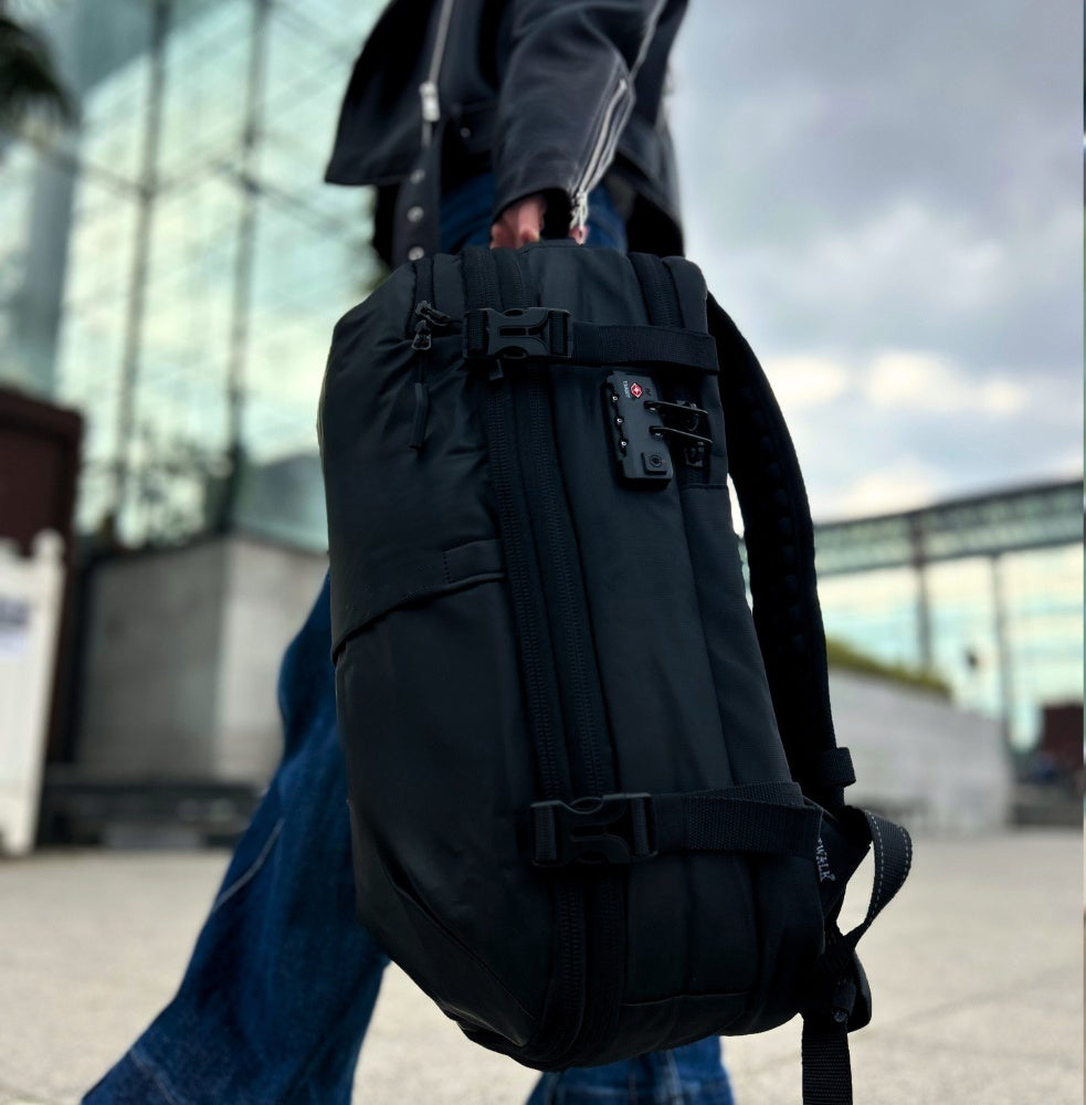 Nomadic Travel Vac-Pack